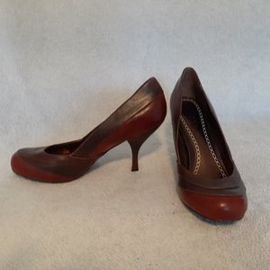 Two-tone Round Toe Heels- Size 10